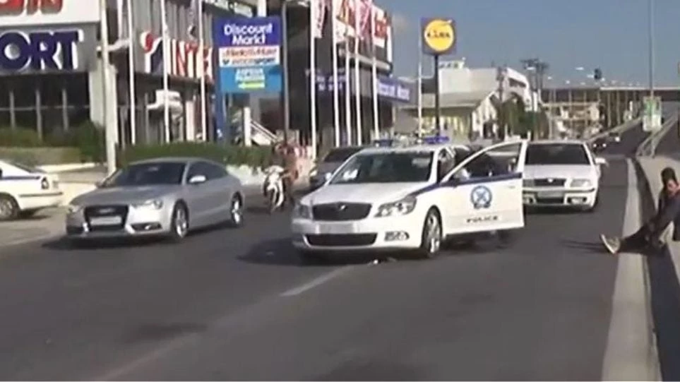 ΕΚΤΑΚΤΟ: Πυροβολισμοί κατά λαθροδιακινητών στην Θεσ/νίκη – Εκτός ελέγχου η κατάσταση με τους μετανάστες